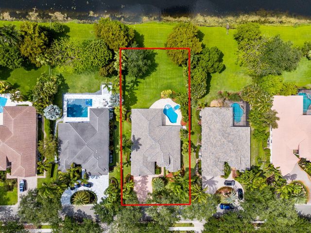 10251 N Lake Vista Circle, Davie, FL 33328