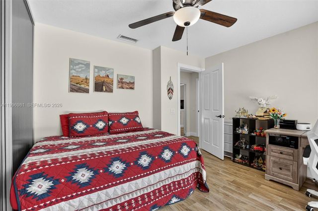 102 Sun Terrace Court, Palm Beach Gardens, FL 33403