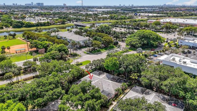 102 Sun Terrace Court, Palm Beach Gardens, FL 33403