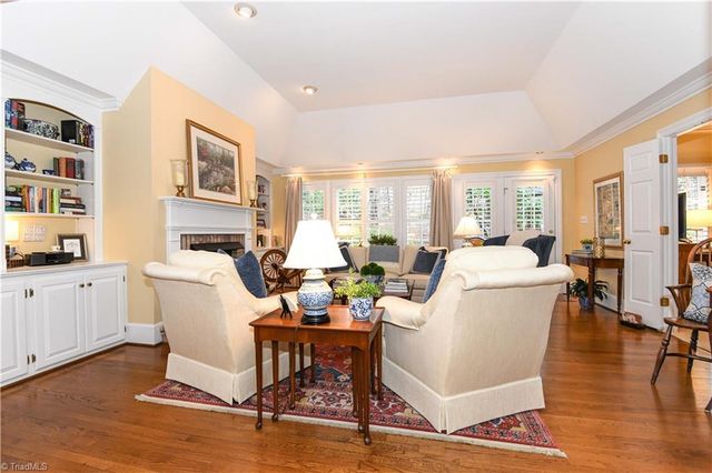 4 Sommerton Court, Greensboro, NC 27408