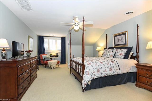 4 Sommerton Court, Greensboro, NC 27408