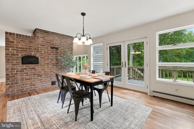 8423 LOCK LN, Warrenton, VA 20186