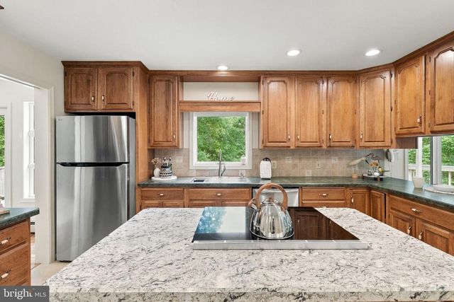 8423 LOCK LN, Warrenton, VA 20186