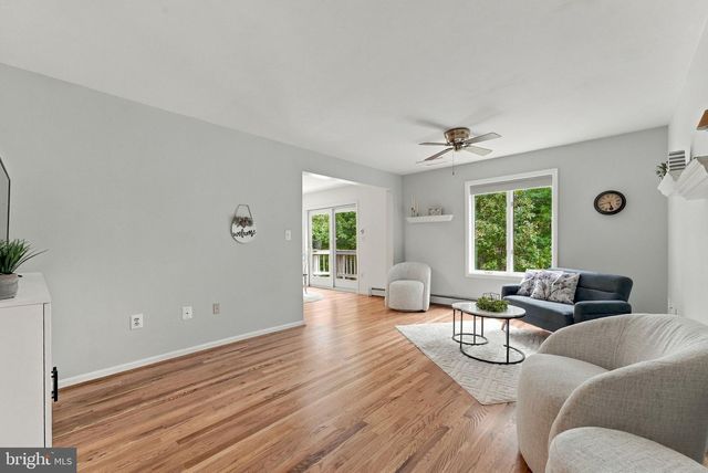 8423 LOCK LN, Warrenton, VA 20186