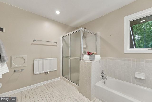 8423 LOCK LN, Warrenton, VA 20186