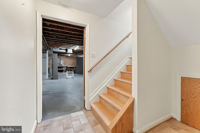 8423 LOCK LN, Warrenton, VA 20186