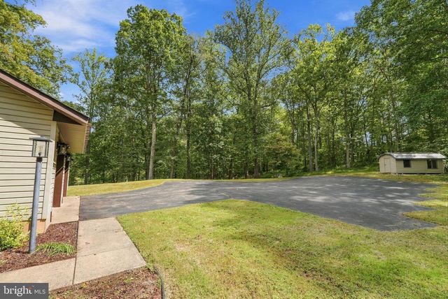 8423 LOCK LN, Warrenton, VA 20186