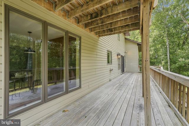8423 LOCK LN, Warrenton, VA 20186