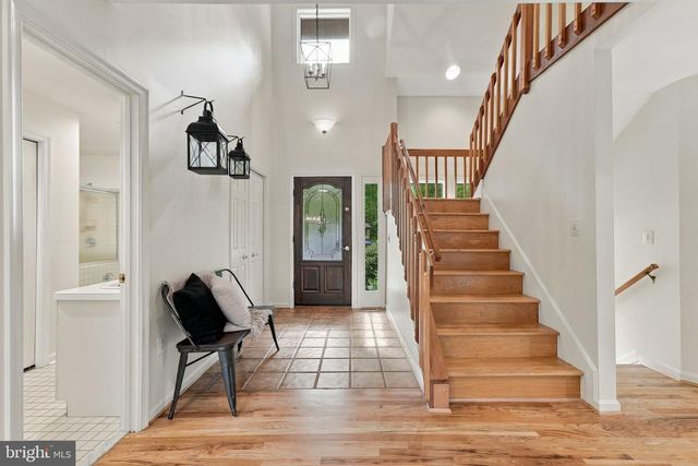 8423 LOCK LN, Warrenton, VA 20186