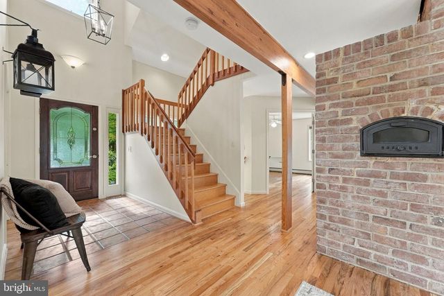 8423 LOCK LN, Warrenton, VA 20186