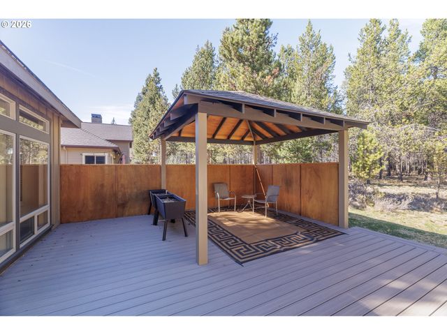 16802 PONY EXPRESS Way, Bend, OR 97707