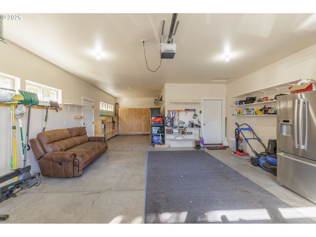 16802 PONY EXPRESS Way, Bend, OR 97707