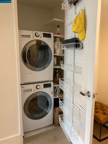 1075 Market St 206, San Francisco, CA 94103