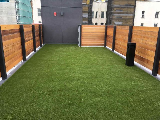 1075 Market St 206, San Francisco, CA 94103