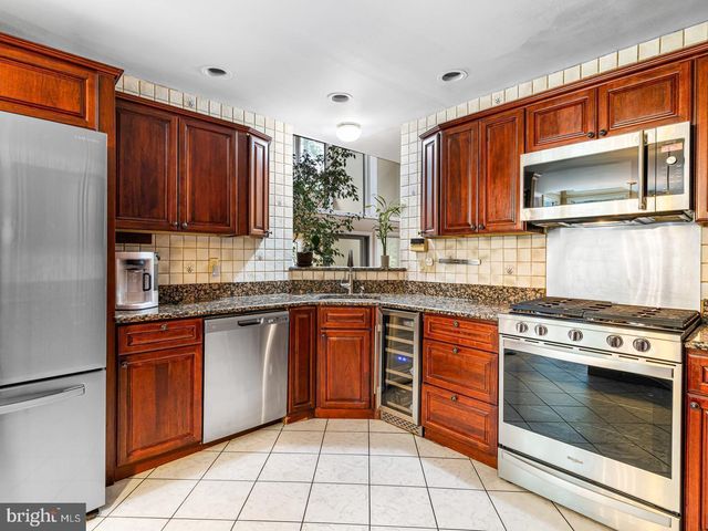 1983 MELMAR RD, Huntingdon Valley, PA 19006