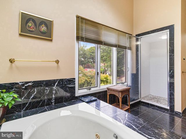 1983 MELMAR RD, Huntingdon Valley, PA 19006