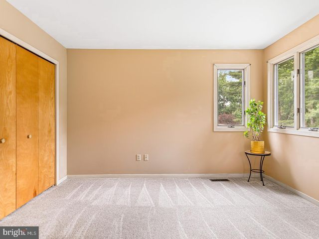 1983 MELMAR RD, Huntingdon Valley, PA 19006