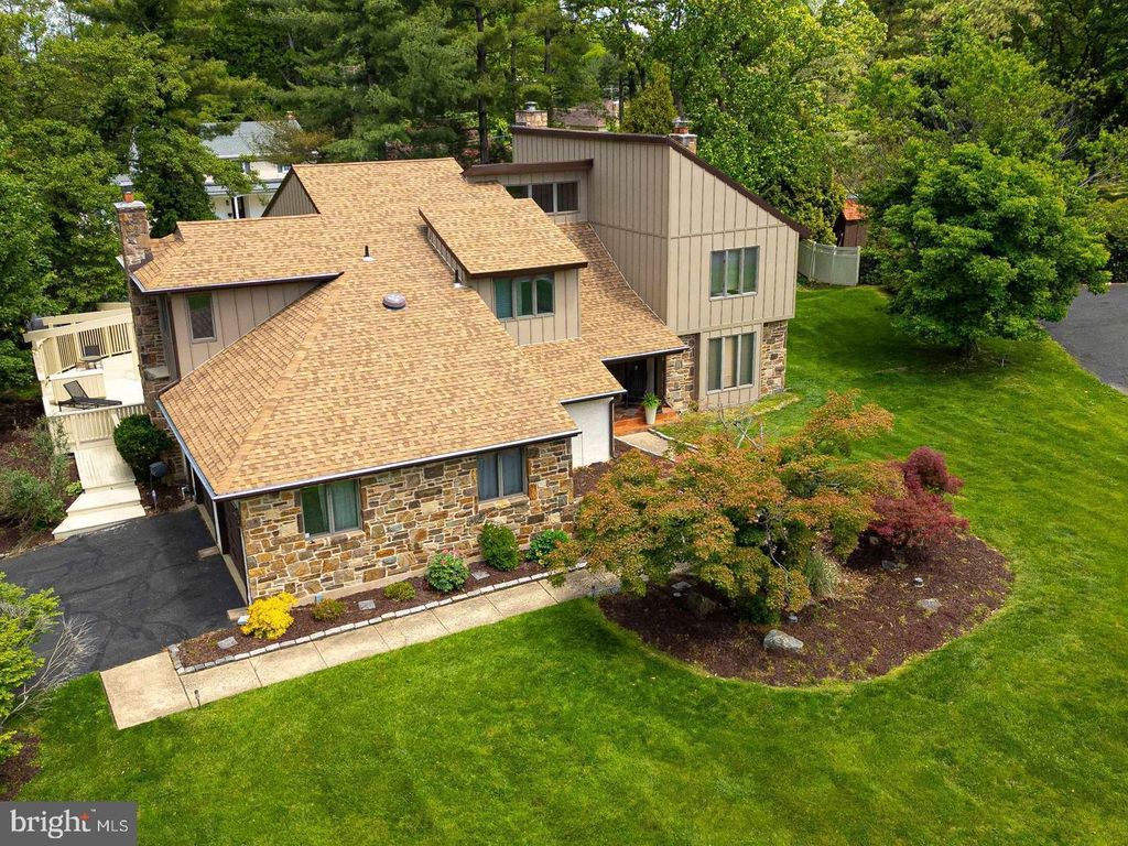 1983 MELMAR RD, Huntingdon Valley, PA 19006