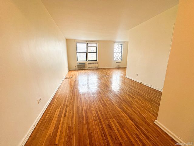 10025 Queens Boulevard 6L, Forest Hills, NY 11375