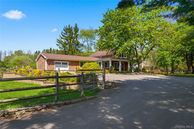 234 Hynes Road, Poughquag, NY 12570