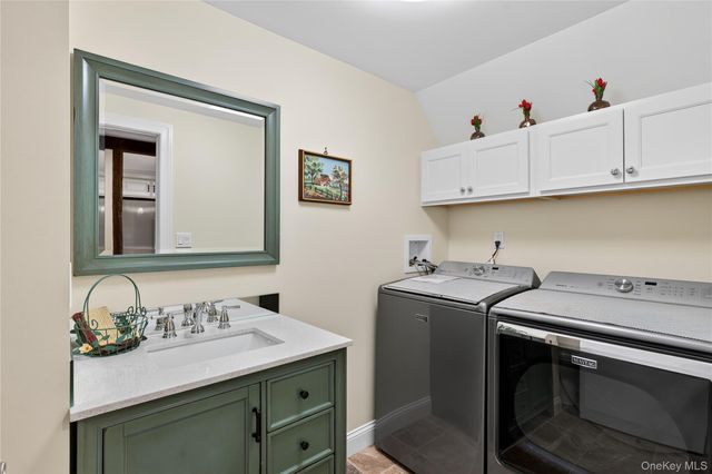 234 Hynes Road, Poughquag, NY 12570