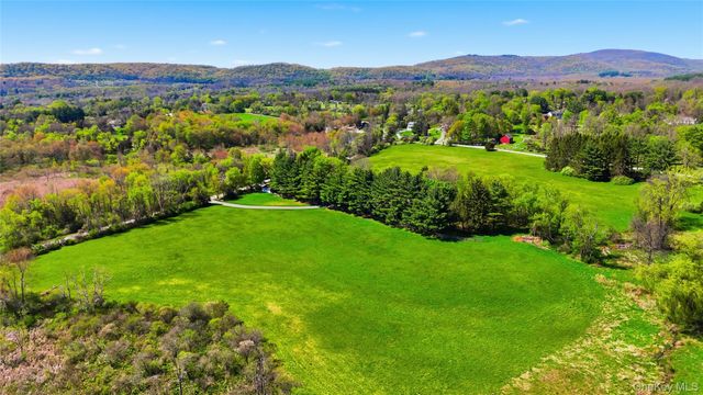 234 Hynes Road, Poughquag, NY 12570