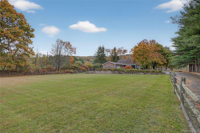 234 Hynes Road, Poughquag, NY 12570