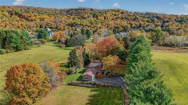 234 Hynes Road, Poughquag, NY 12570