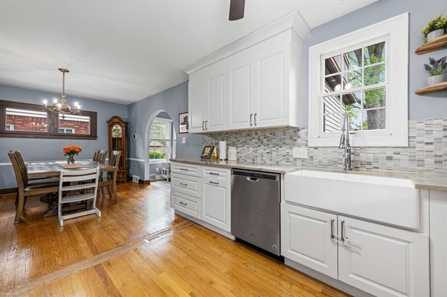 847 University Place, Grosse Pointe, MI 48230