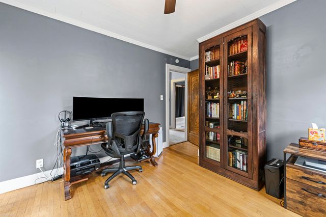 847 University Place, Grosse Pointe, MI 48230