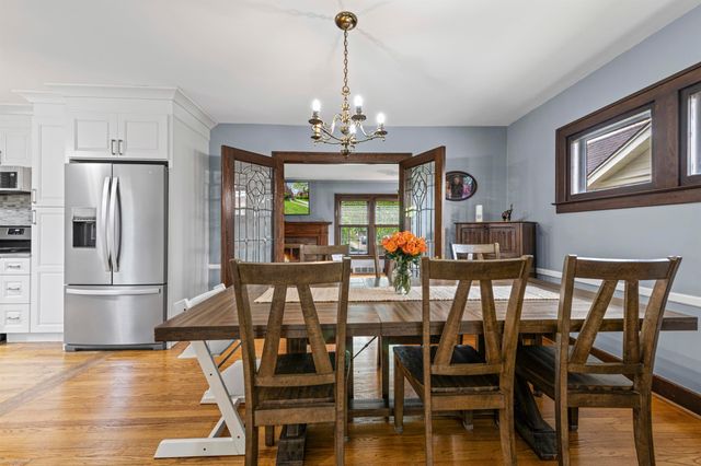 847 University Place, Grosse Pointe, MI 48230