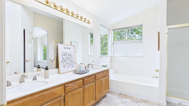 6424 Apollo Pl, Windsor, CA 95492