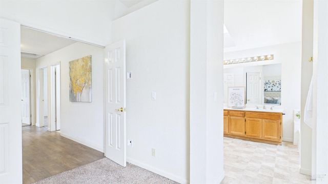 6424 Apollo Pl, Windsor, CA 95492