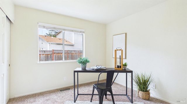 6424 Apollo Pl, Windsor, CA 95492