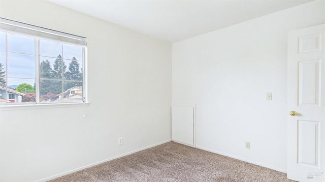 6424 Apollo Pl, Windsor, CA 95492