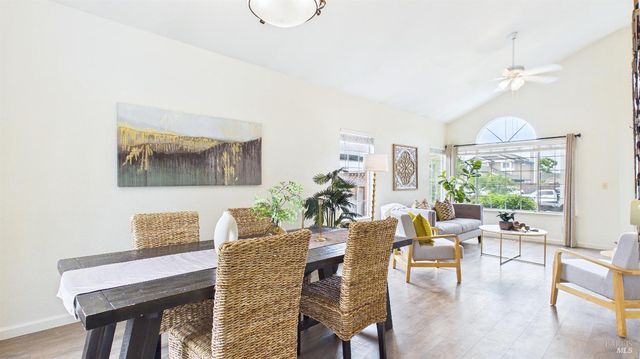 6424 Apollo Pl, Windsor, CA 95492