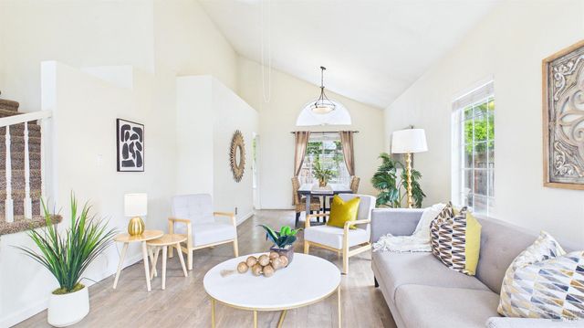 6424 Apollo Pl, Windsor, CA 95492