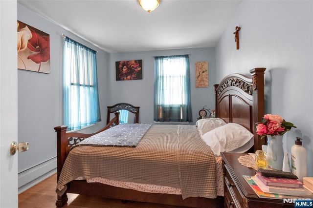 414 Mechanic Street, Orange, NJ 07050