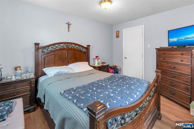 414 Mechanic Street, Orange, NJ 07050