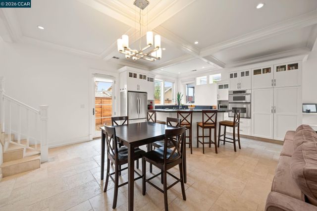 1333 Warren St, Martinez, CA 94553