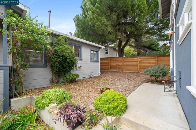 1333 Warren St, Martinez, CA 94553