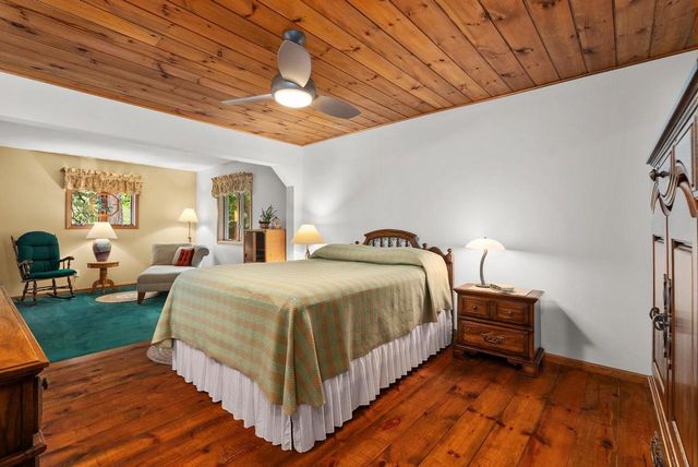6460 Cooke Road, Mazomanie, WI 53560