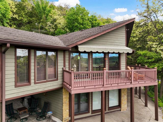 6460 Cooke Road, Mazomanie, WI 53560