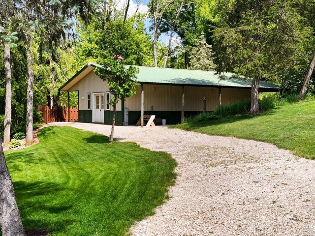 6460 Cooke Road, Mazomanie, WI 53560
