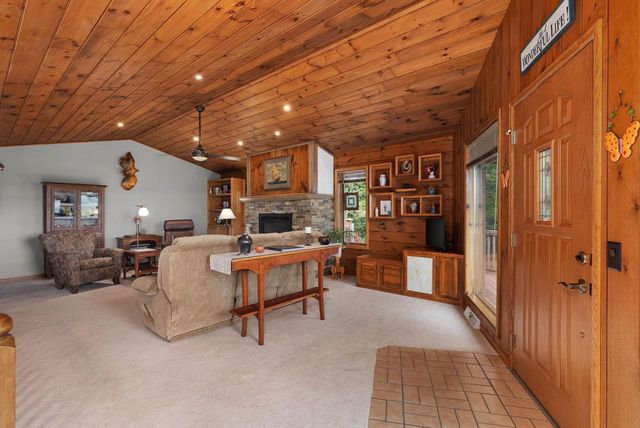 6460 Cooke Road, Mazomanie, WI 53560