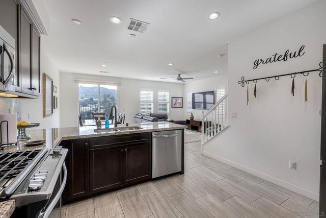 13210 N Peak Vista Dr, Lakeside, CA 92040