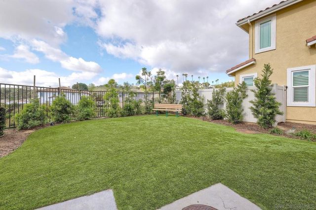 13210 N Peak Vista Dr, Lakeside, CA 92040