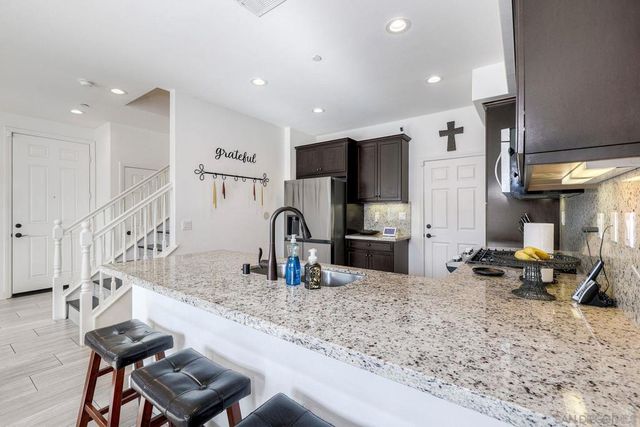 13210 N Peak Vista Dr, Lakeside, CA 92040