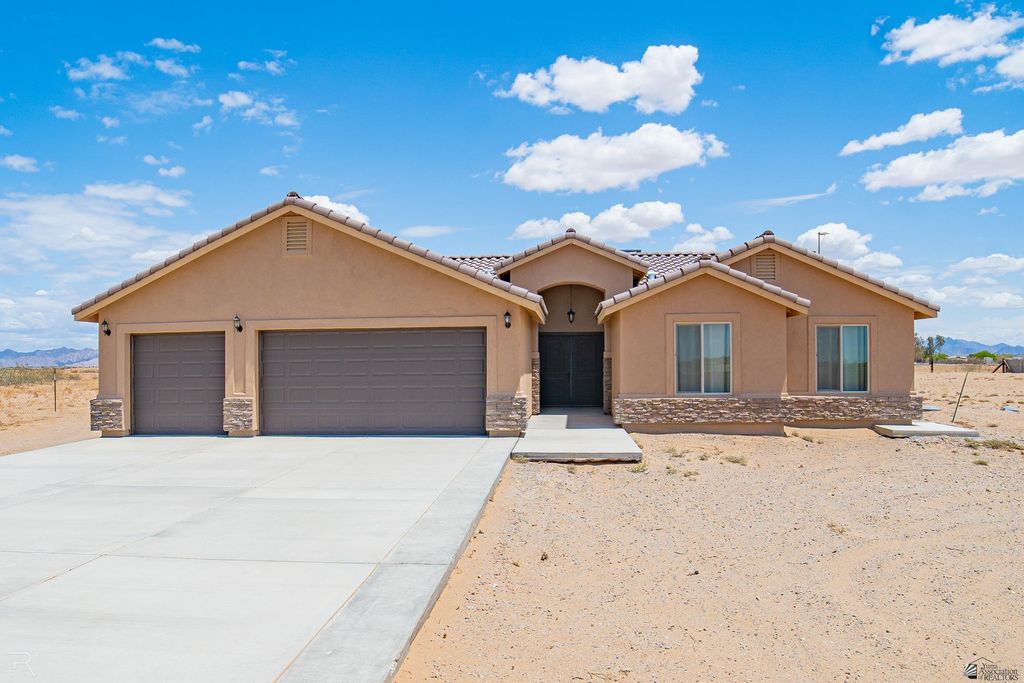 13321 S AVE 6 3/4 E, Yuma, AZ 85365