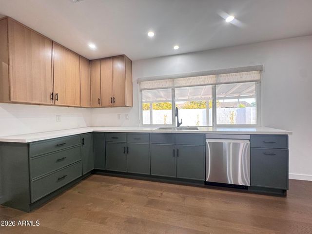 6407 E WILSHIRE Drive, Scottsdale, AZ 85257